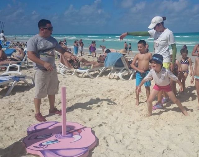 Juegos en la playa.jpg